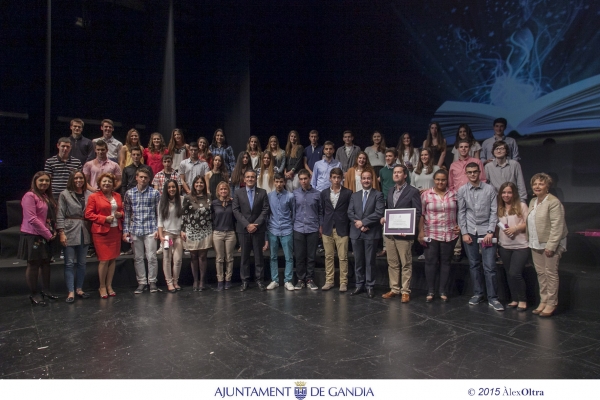 La ciudad de Gandia premia a los mejores estudiantes de Bachillerato