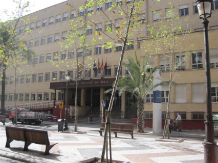 Compromís per Gandia acusa al PP de realizar publicidad electoral con la posible llegada de clínicas privadas
