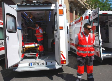 Cruz Roja Gandia traslada a 12 personas con movilidad reducida a sus colegios electorales
