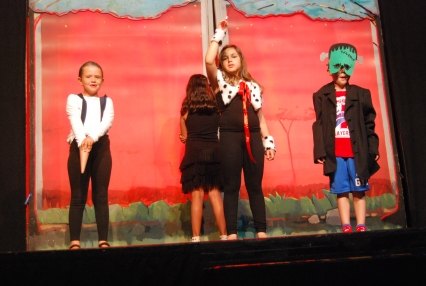 El Teatro escuela del Raval de Gandia abre el periodo de matrícula para el próximo curso