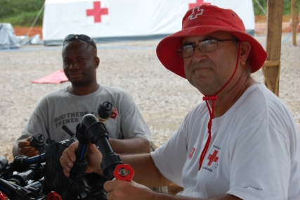 Un voluntario de Cruz Roja de Gandia atenderá a refugiados burundeses