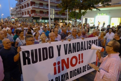 La playa de Gandía en  polémica por el ruido
