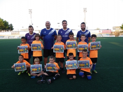 C. F Base Gandia finaliza su escuela de verano