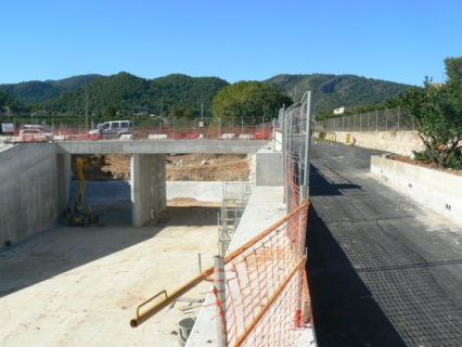 Gobierno de Oliva y oposición exigen al Ministerio la finalización de las obras de la Rambla de Gallinera