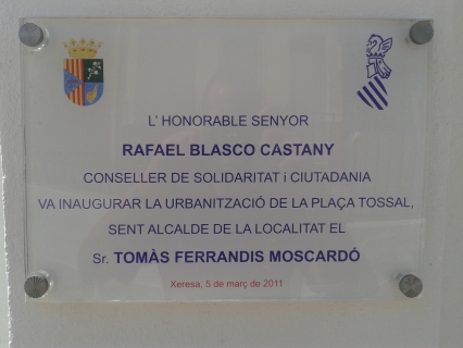 Xeresa suprimirá las placas conmemorativas