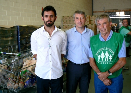 En Oliva, el Banco de Alimentos Solidario recibe un aumento de productos