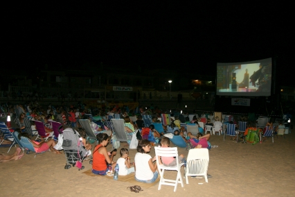 La Safor acoge una nueva edición del ‘Cine en la playa’