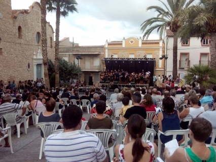 En Ador, éxito del concierto de Pep Botifarra