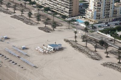 Gandia no cuenta con la autorización de la demarcación de Costas para instalar pérgolas en los chiringuitos
