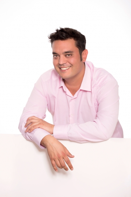 El Secretario General del PSOE en Oliva, Carlos Mengual, pregonero de San Carlos del Valle