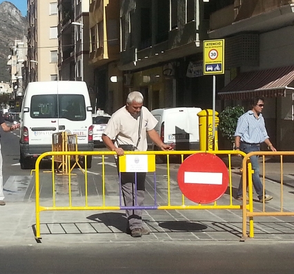 Gandia corta la calle País de Gales por la celebración de la fiesta de Sant Nicolau