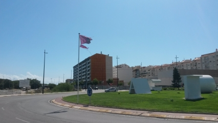 El PP de Gandia solicita al gobierno que repongan las banderas oficiales estropeadas