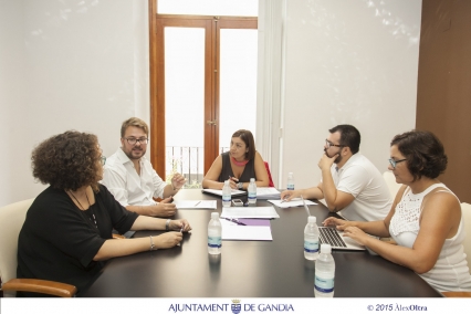 El Gobierno de Gandia y el Secretario Autonómico de Igualdad, Alberto Ibánez, marcan las líneas de actuación en materia de igualdad, ocupación e inclusión social 
