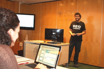 El Campus de Gandia impulsa una jornada para mejorar la visibilidad del comercio local en internet