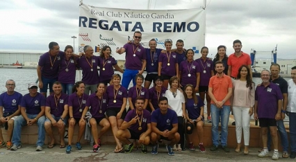 El RCN Gandia obtiene dos medallas de oro y tres de plata en el Open nacional y Liga de Remo Yola