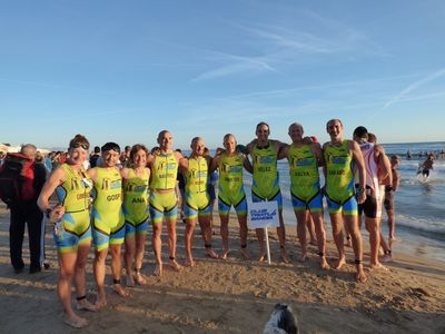 En Oliva, el equipo de triatlón de Gandia logra dos pódiums