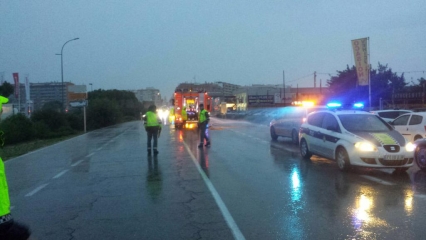 Un accidente en Gandia obliga a desviar el tráfico por la AN-332