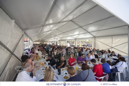 Gandia reúne a más de 800 personas en el Día del Cofrade
