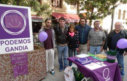 Primeras bajas en Podemos Gandia y críticas a su secretario local, Ángel Martín