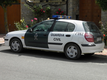 La Guardia Civil investiga el robo en un instituto de Tavernes de la Valldigna