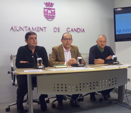 La U.D Portuarios solidarios en su presentación 