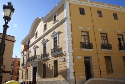 El PP de Oliva tilda de débil al gobierno local