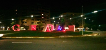 Gandia luce de rojo la rotonda del 25 de abril