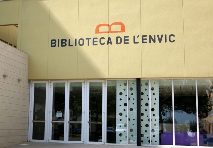 La biblioteca del Envic de Oliva amplía su horario en Navidad