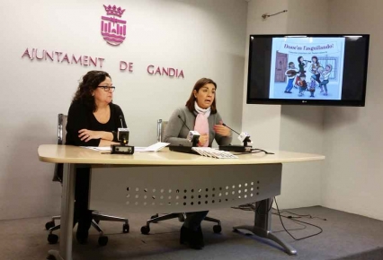 El Ayuntamiento de Gandia reparte 150 CD's de villancicos por los espacios comerciales y centros educativos
