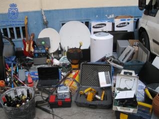 Siete detenidos por robar en casas de Oliva, la Font y Rafelcofer