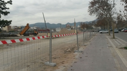 El PP de Gandia denuncia el inicio de las obras en el parking de la feria en plenas fiestas navideñas