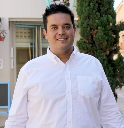 El PSOE de Oliva tilda de dictatorial la actitud del alcalde nacionalista, David González