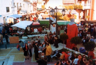 Potries promociona su Porrat de Sant Blai y su oferta turística en Valencia