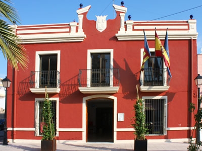 Palmera celebra Sant Antoni con la tradicional hoguera