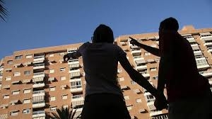 Los interesados en los pisos de renta baja de Generalitat han de acudir a las oficinas de Habitatge de Gandia 