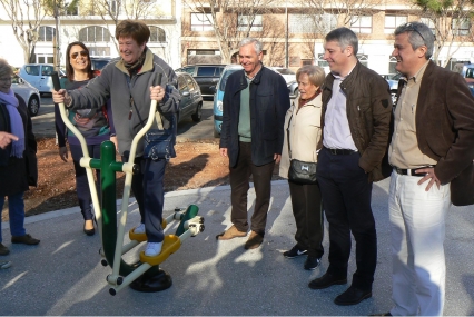 Oliva abre con escolares y mayores el parque Tirant Lo Blanc con importantes mejoras y novedades.