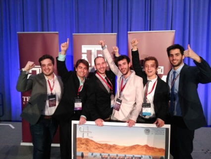 Cinco estudiantes de la Universitat Politècnica de Valencia ganan el primer premio de diseño del concurso Hyperloop