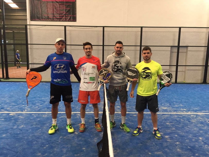 Villanueva de la Escuela de Pádel de Tenis Gandia cae las semifinales