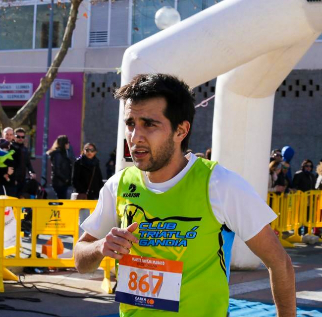 Joan Fuster del Club Triatló Gandia consigue la cuarta posición