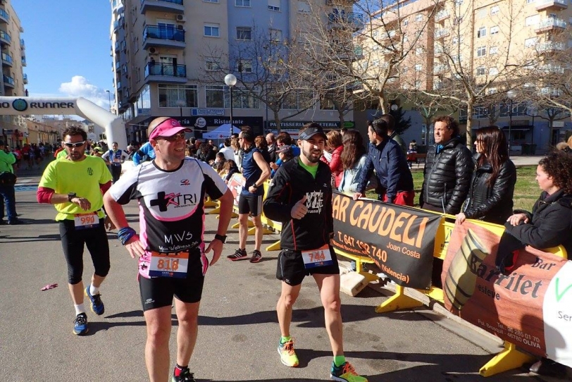 El C.D Masktri de Gandia roza el podium en la Media y Cuarta Maratón de Oliva