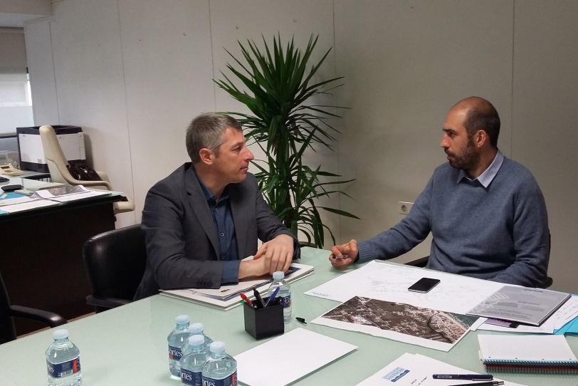 Los alcaldes de Oliva y Dénia se reunirán para abordar la conexión entre sus playas
