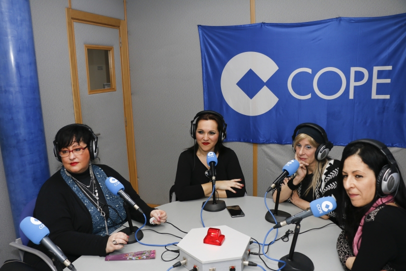 Cuestión de Ovarios llega al Teatro Serrano de Gandia con carácter solidario
