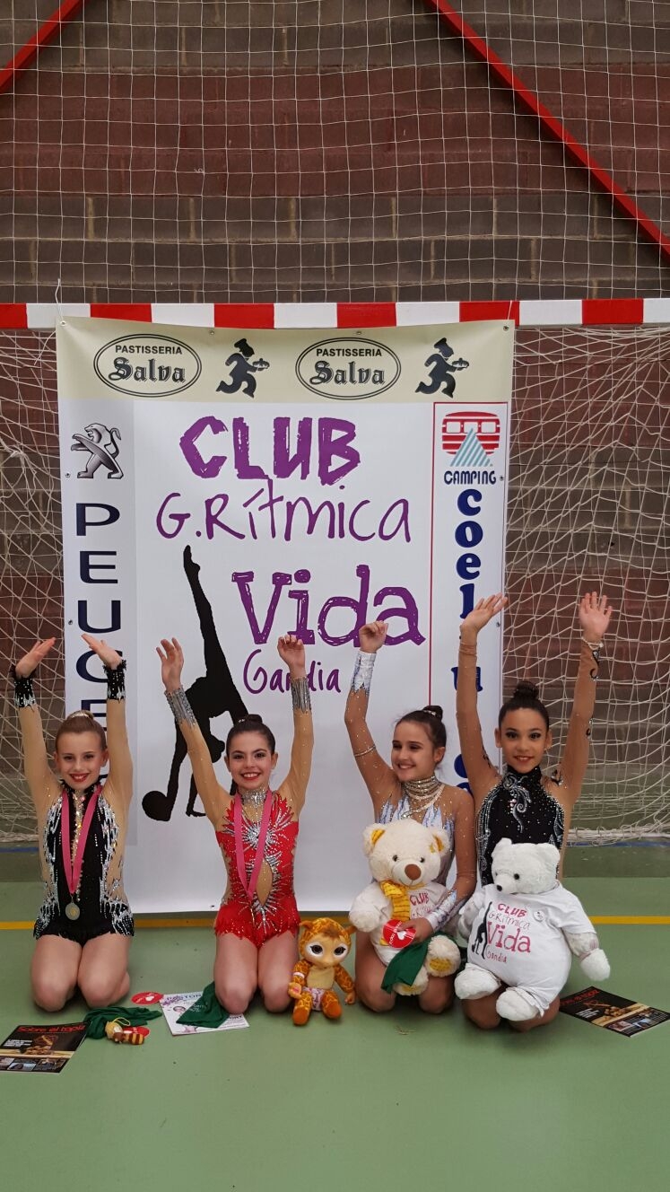 Las gimnastas del  Vida Gandia debutan en el Campeonato de España Base