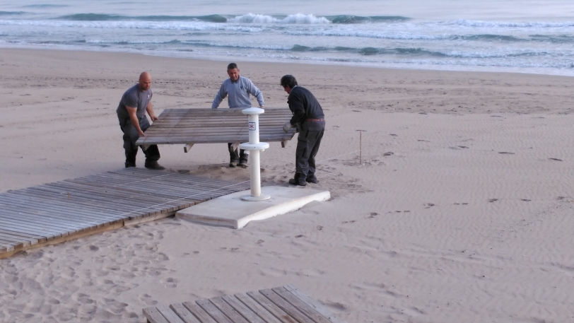 La Playa de Bellreguard se prepara para las vacaciones de Semana Santa