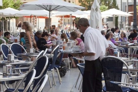 Los hosteleros de Gandia hablan de unas buenas Fallas y Semana Santa