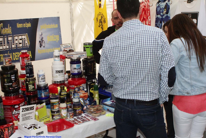 La Feria del Deporte da vida al barrio de Roís de Corella en Gandia