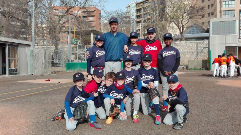 El Spiaggia Gandia Béisbol Club jugará dos partidos en Valencia