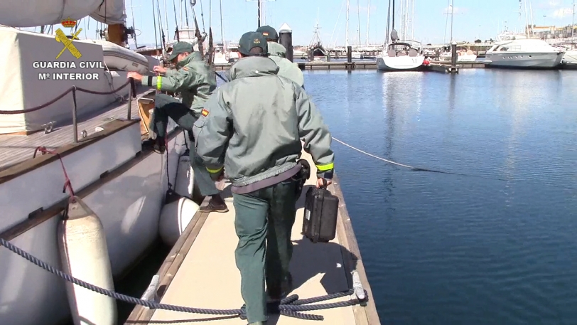 La Guardia Civil y la Di Finanza italiana inmovilizan un barco de Mussolini