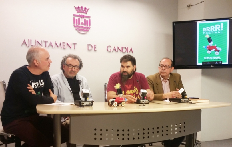 Gandia acoge un festival de arte y reciclaje para concienciar a los vecinos