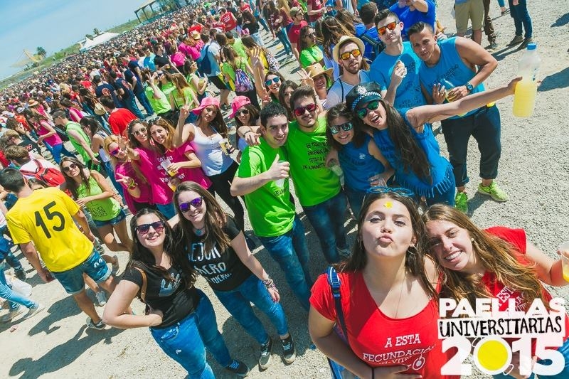 Más de 1.000 jóvenes en las paellas universitarias en Wonderwall